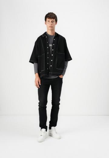 Узкие джинсы