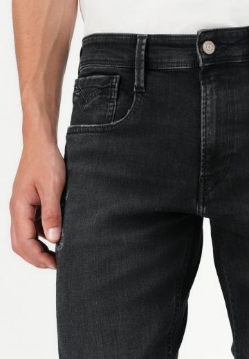 Узкие джинсы