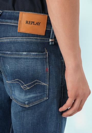 Узкие джинсы