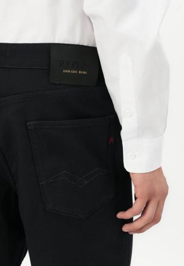 Прямые джинсы