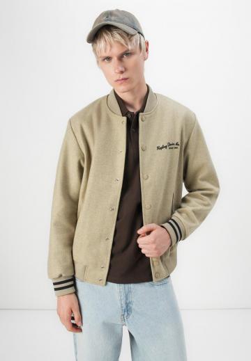 Куртка бомбер