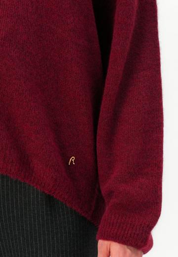 Длинный пуловер