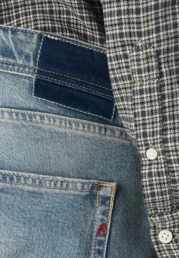 Прямые джинсы