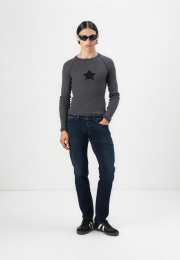 Прямые джинсы