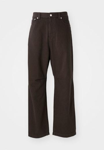 Свободные джинсы