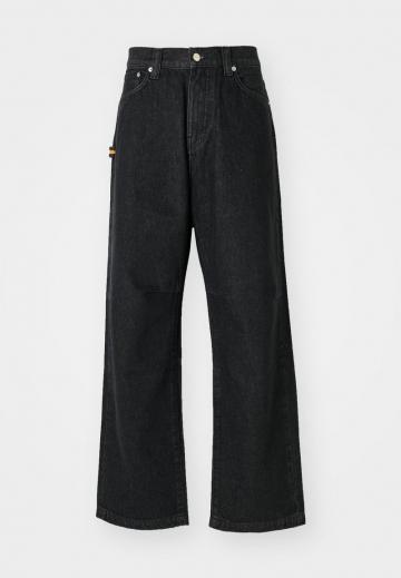 Свободные джинсы