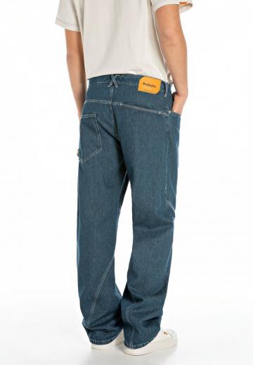 Свободные джинсы