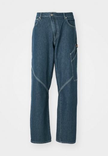 Свободные джинсы