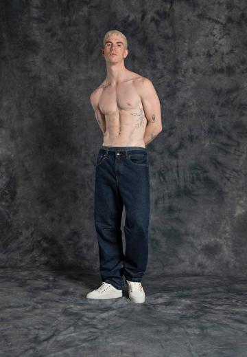 Прямые джинсы