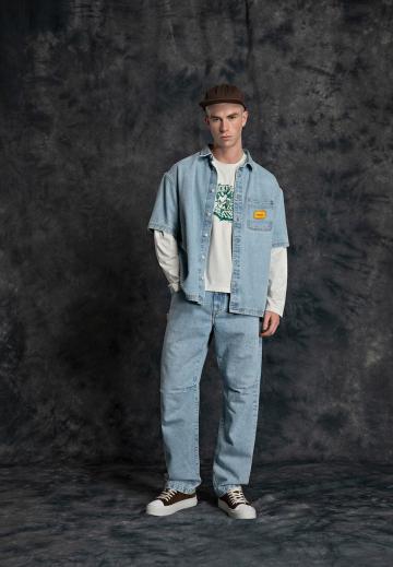 Прямые джинсы