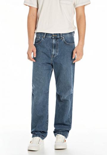 Прямые джинсы