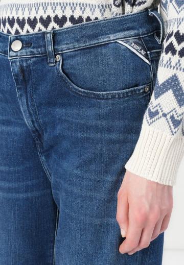 Свободные джинсы