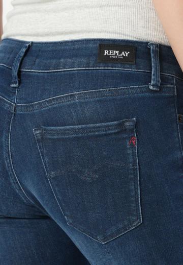 Узкие джинсы