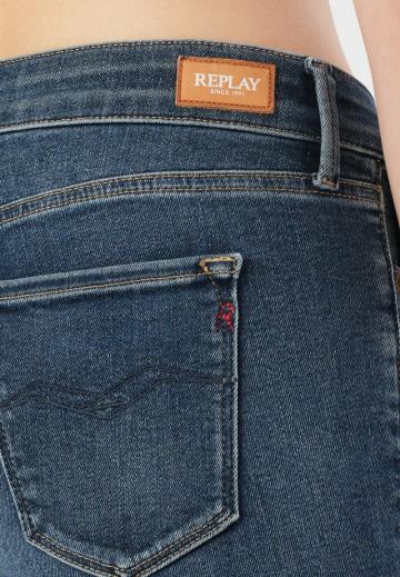 Узкие джинсы