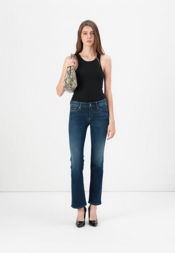 Клешеные джинсы