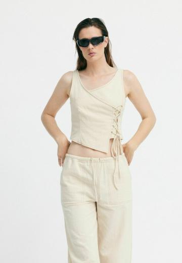 Блузка без рукавов