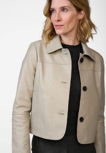 Короткая куртка