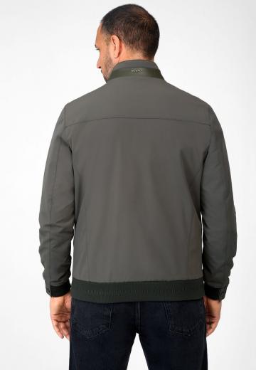 Куртка бомбер