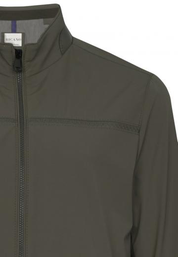 Куртка бомбер