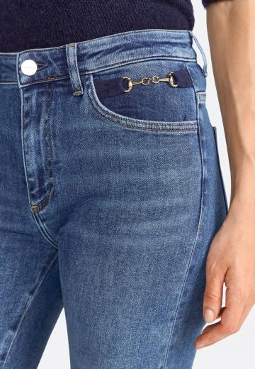 Короткие джинсы