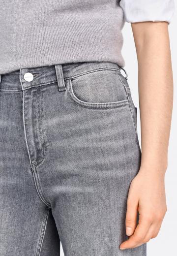 Клешеные джинсы