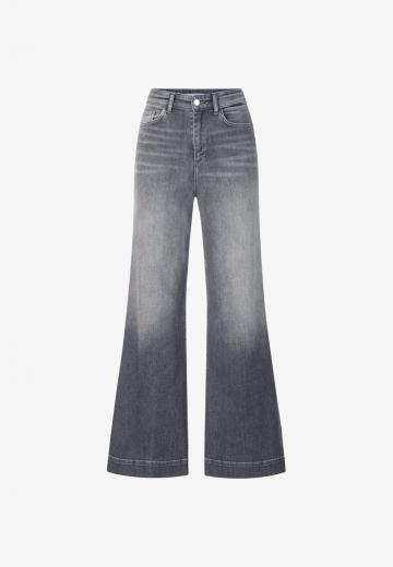 Клешеные джинсы