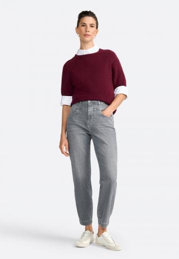 Короткие джинсы