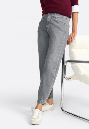 Короткие джинсы