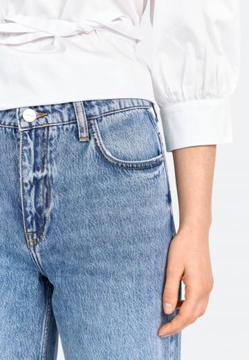 Прямые джинсы