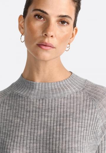 Вязаное платье