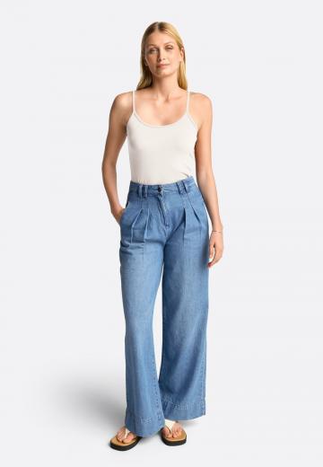 Топ на бретельках