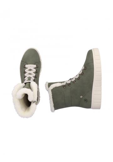 Зимние ботинки