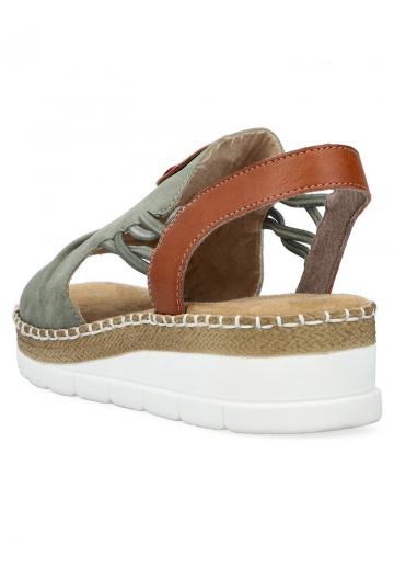 Босоножки на танкетке