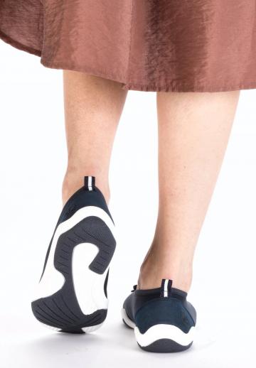 Спортивные балетки