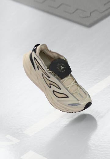 Тренировочные кроссовки