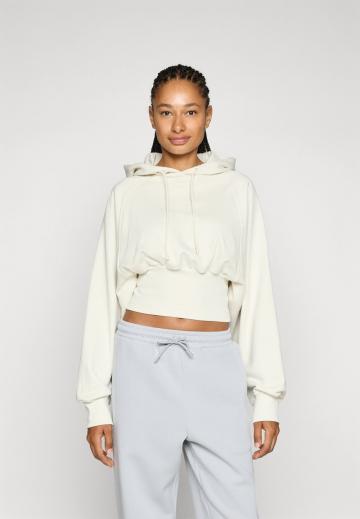 Спортивная толстовка