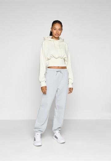 Спортивная толстовка