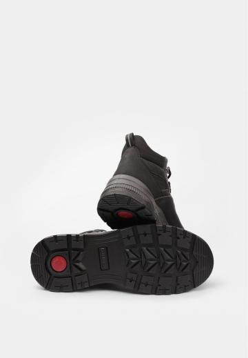 Ботинки на шнуровке