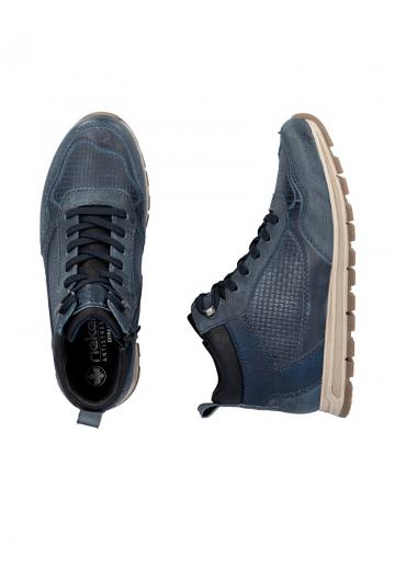 Ботинки на шнуровке