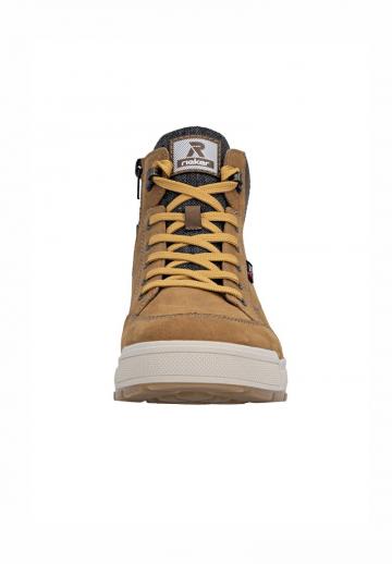 Ботинки на шнуровке