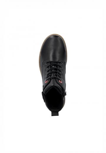 Ботинки на шнуровке