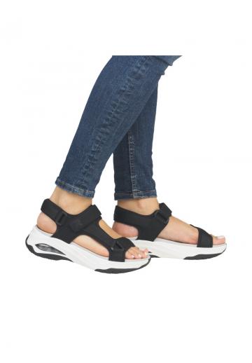 Босоножки на танкетке