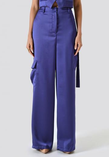 Брюки с накладными карманами