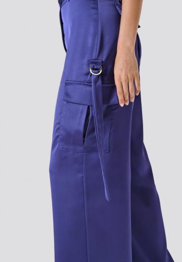 Брюки с накладными карманами