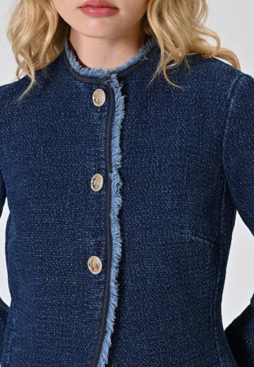 Джинсовая куртка