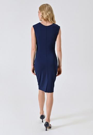 Платье футляр