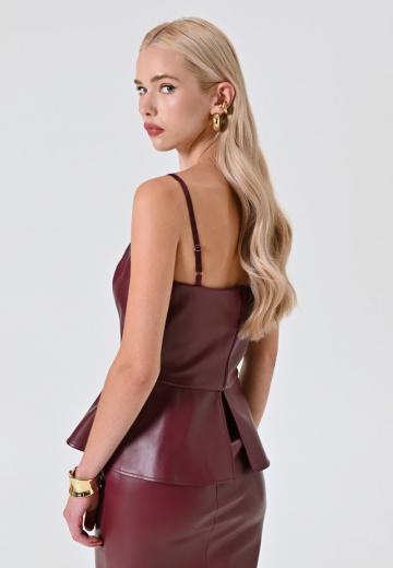 Топ на бретельках