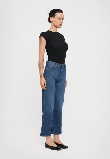 Клешеные брюки