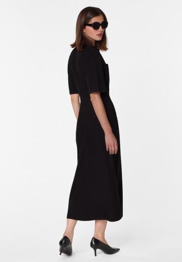 Вязаное платье