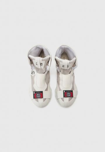 Сапожки на танкетке